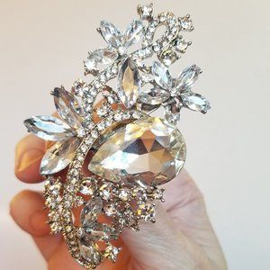 NWT Large Brooch Pin Clear Glass Crystals Silver